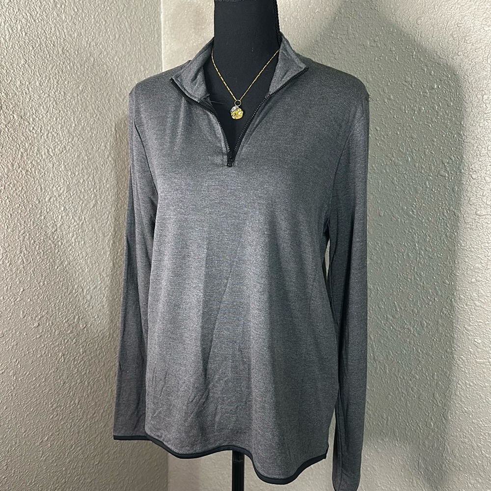 SOLD! NWT Threads 4 Thought Pullover‎ - Heather Gray/Black